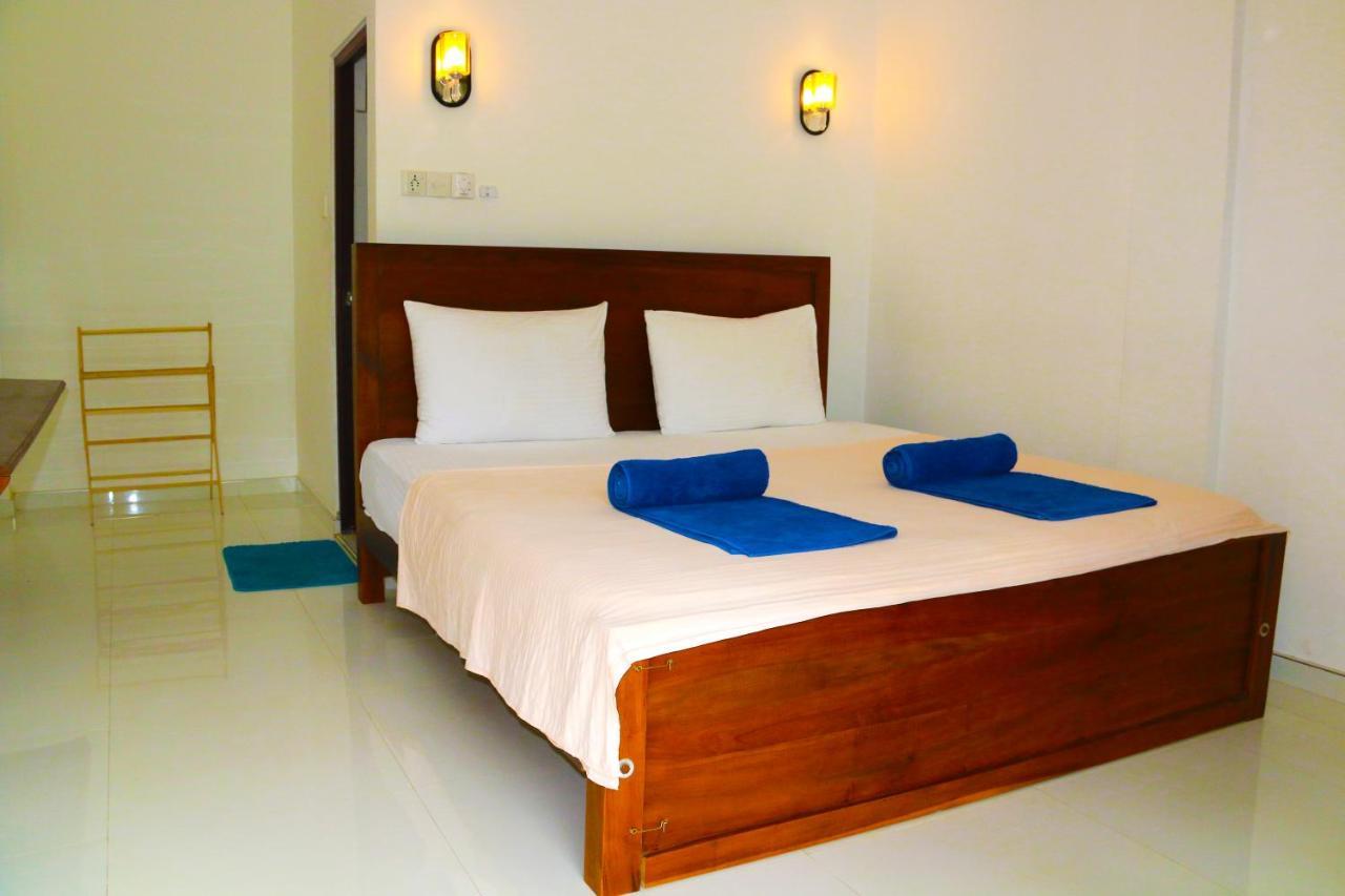 A&B Resort Negombo Kudapaduwa Exterior photo