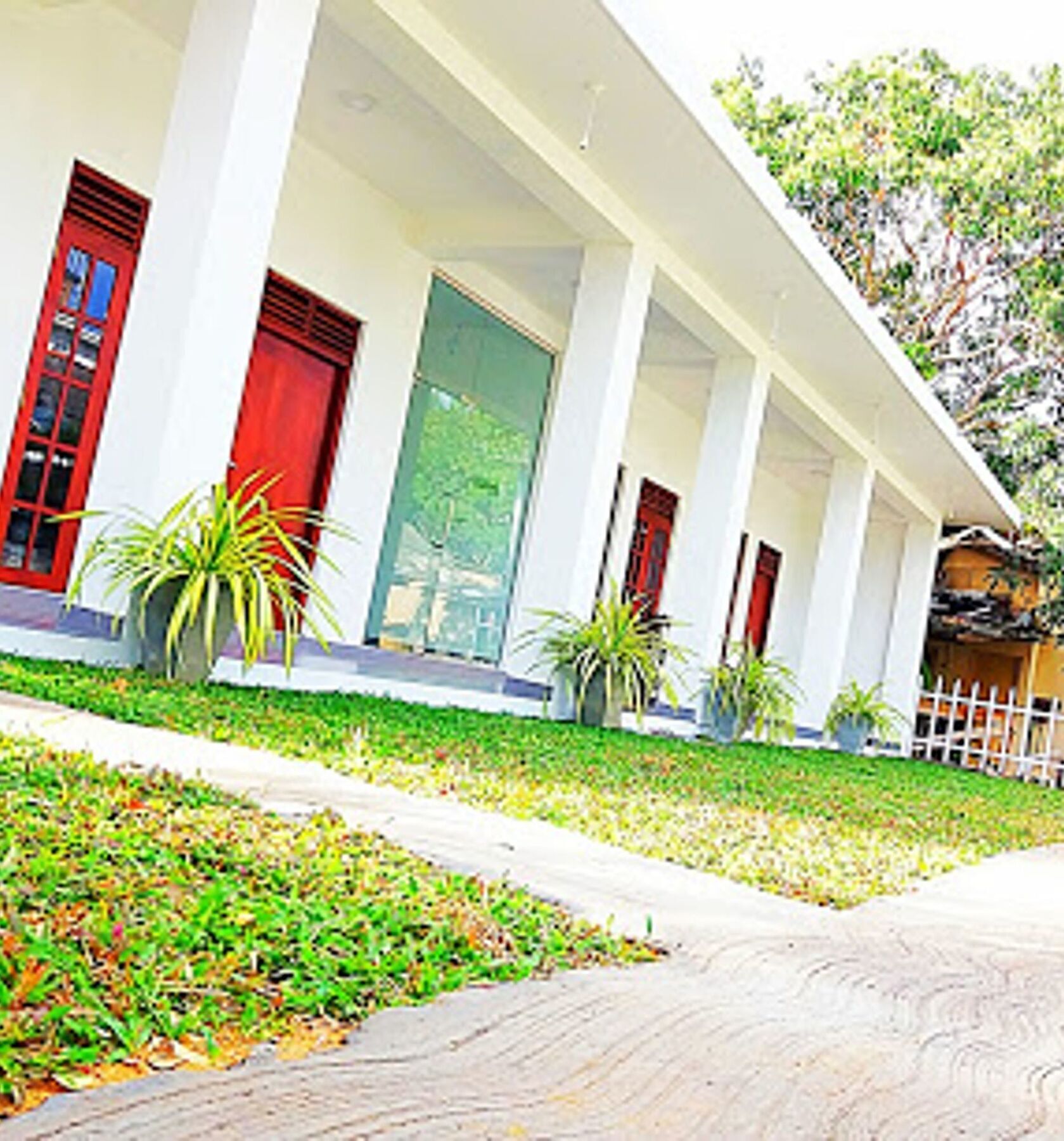 A&B Resort Negombo Kudapaduwa Exterior photo